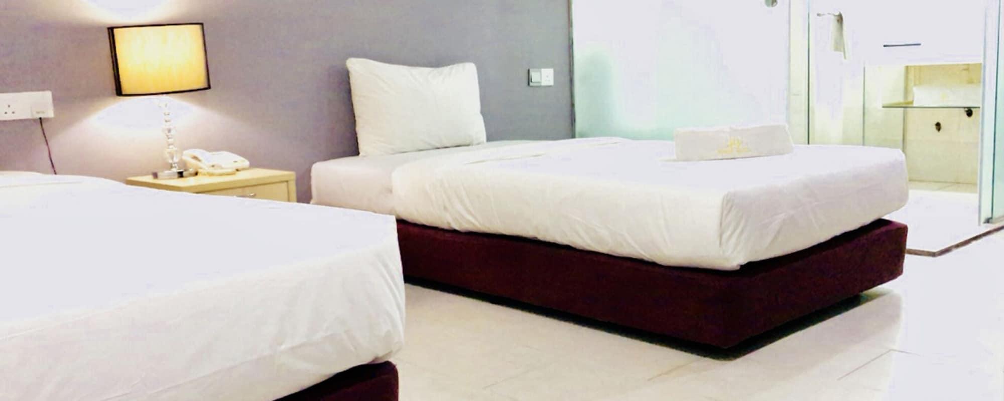 Bryqs Hotel Куала Лумпур Екстериор снимка