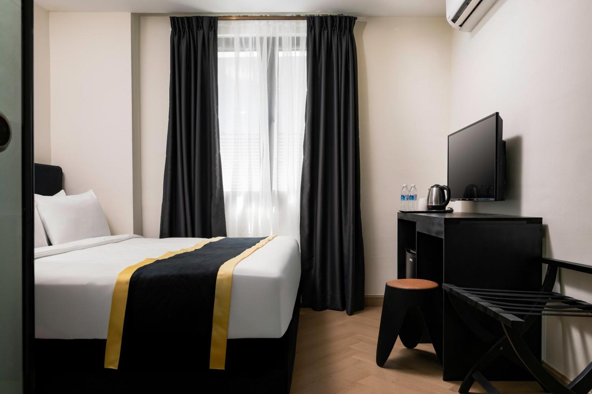 Bryqs Hotel Куала Лумпур Екстериор снимка