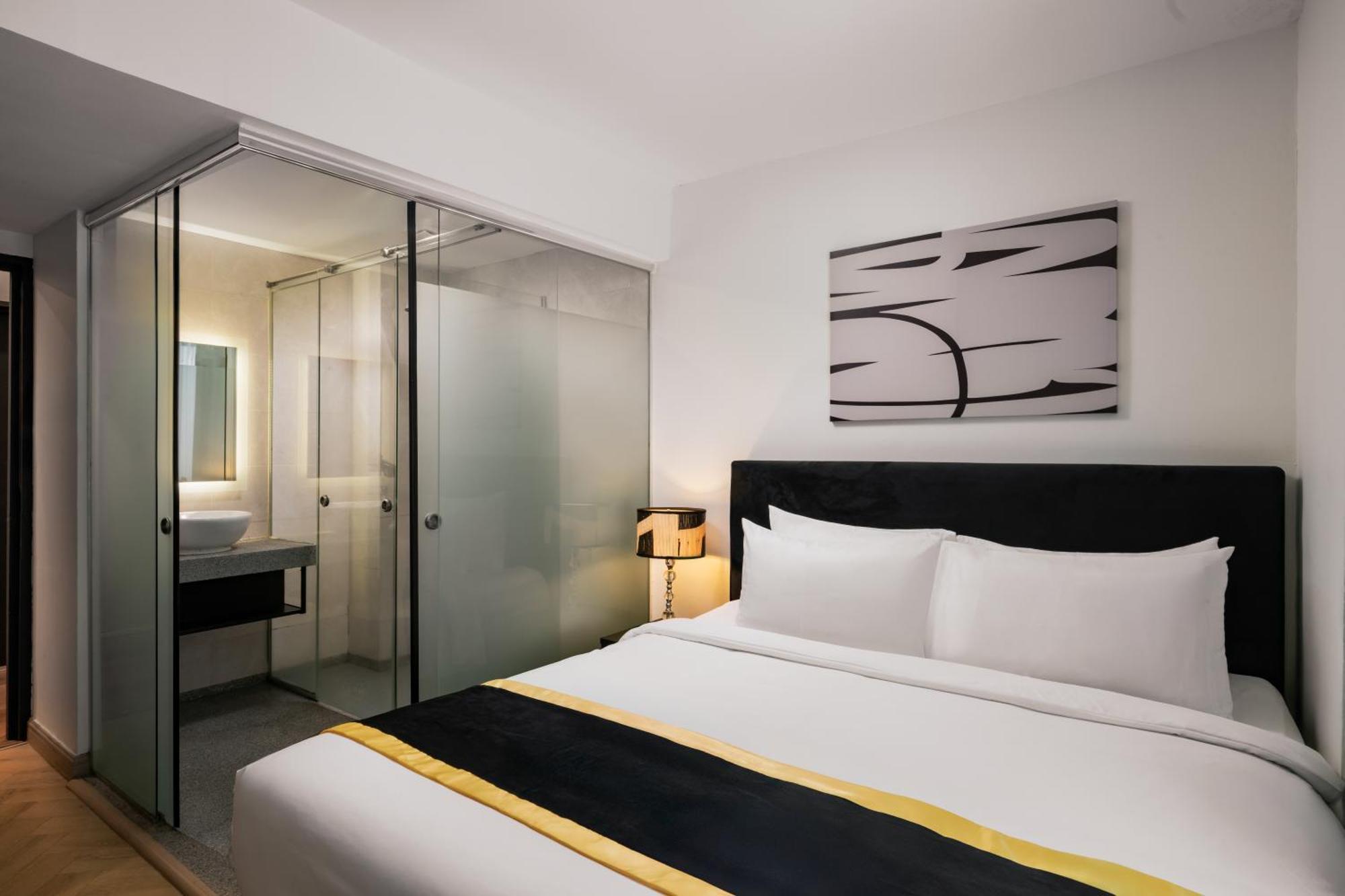 Bryqs Hotel Куала Лумпур Екстериор снимка