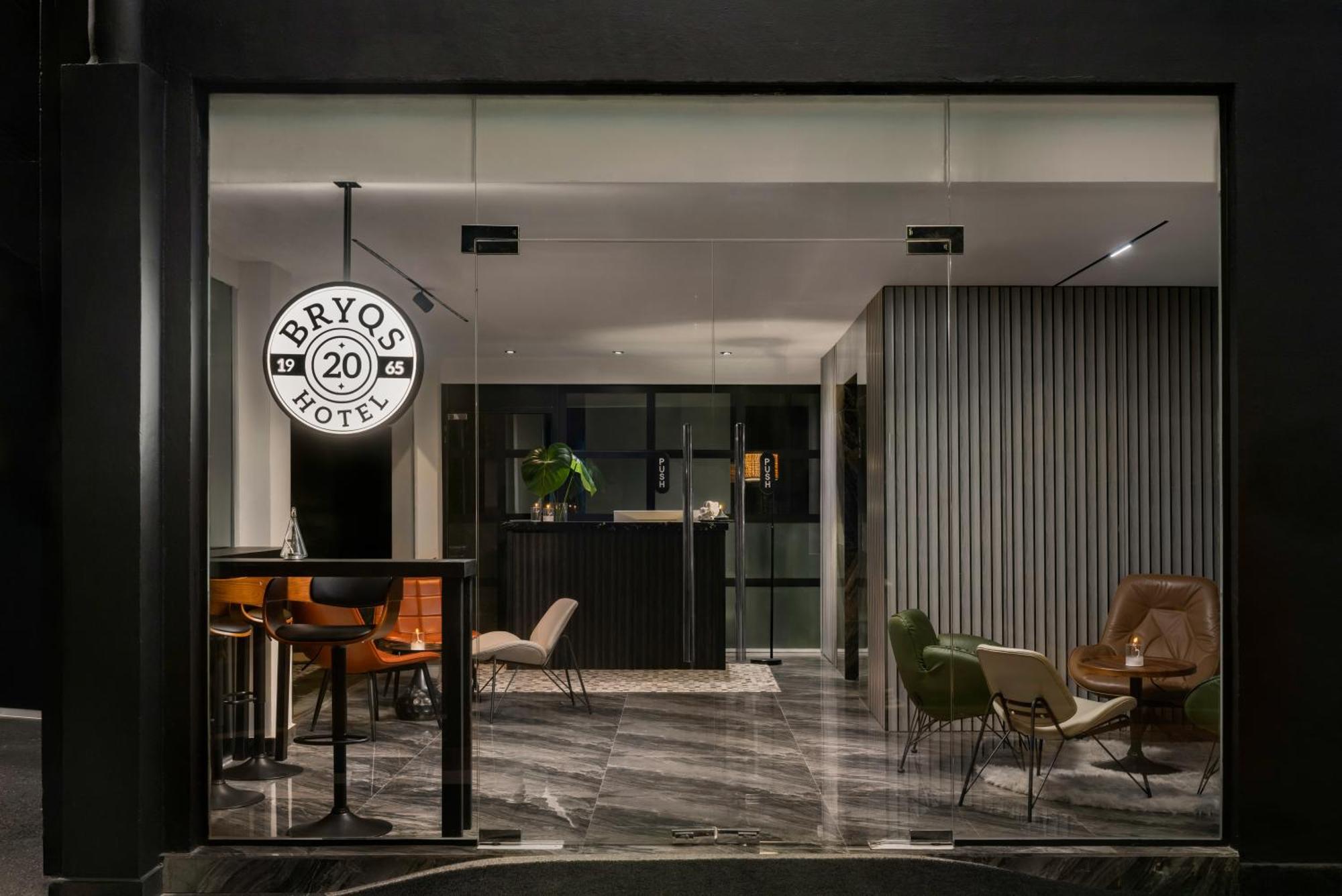 Bryqs Hotel Куала Лумпур Екстериор снимка