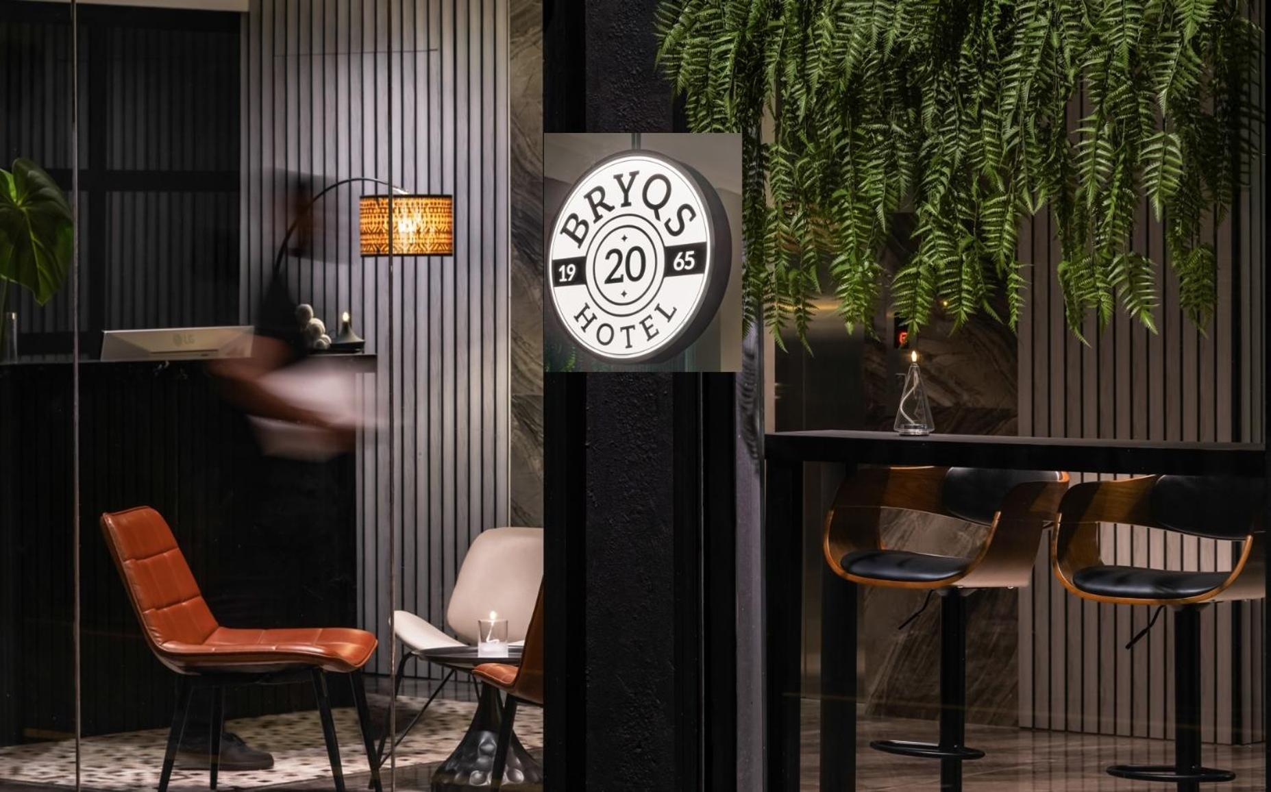 Bryqs Hotel Куала Лумпур Екстериор снимка